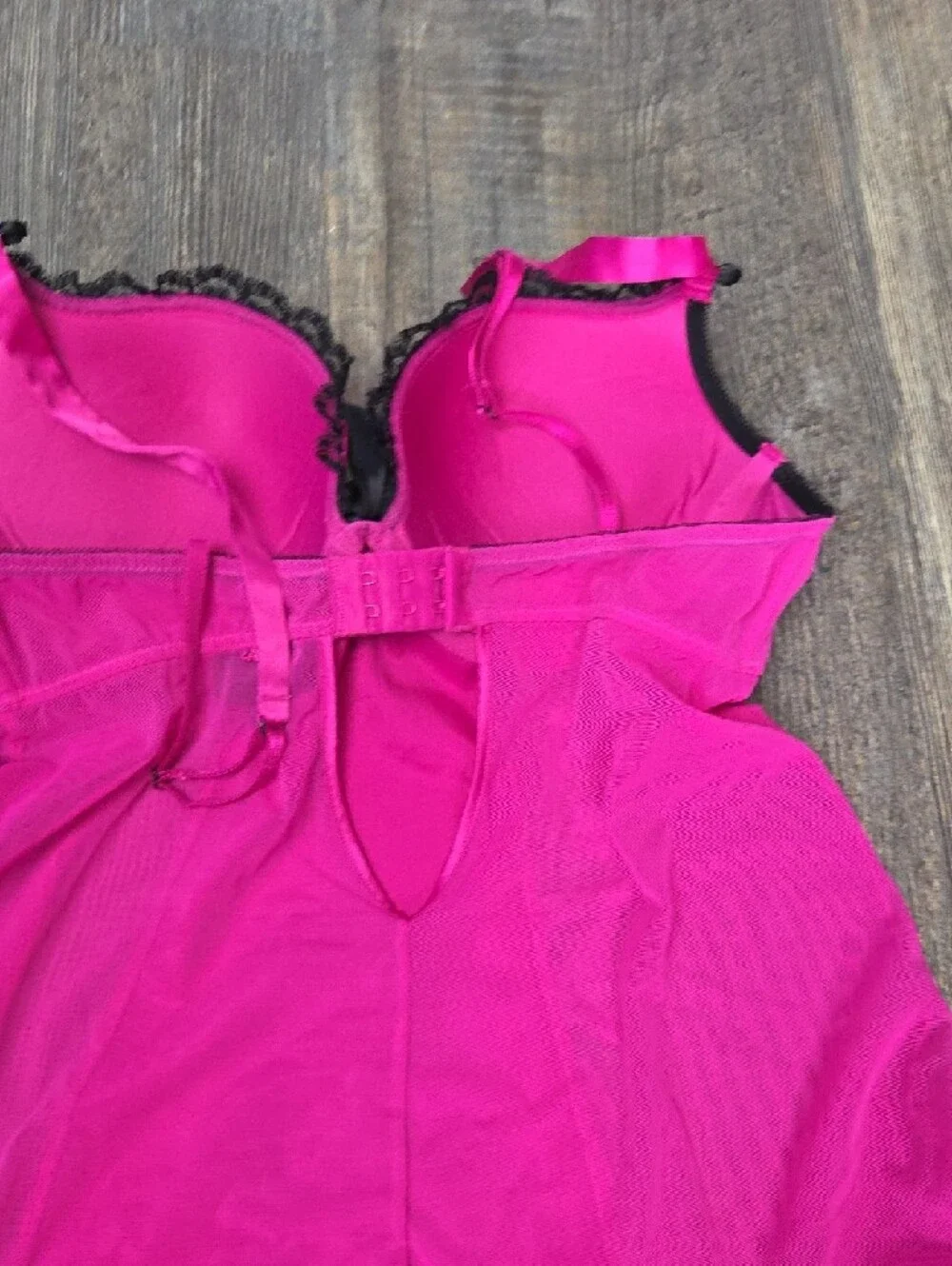 La SENZA Hot Pink Chemise with Black Lace Trim - Picture 5 of 8